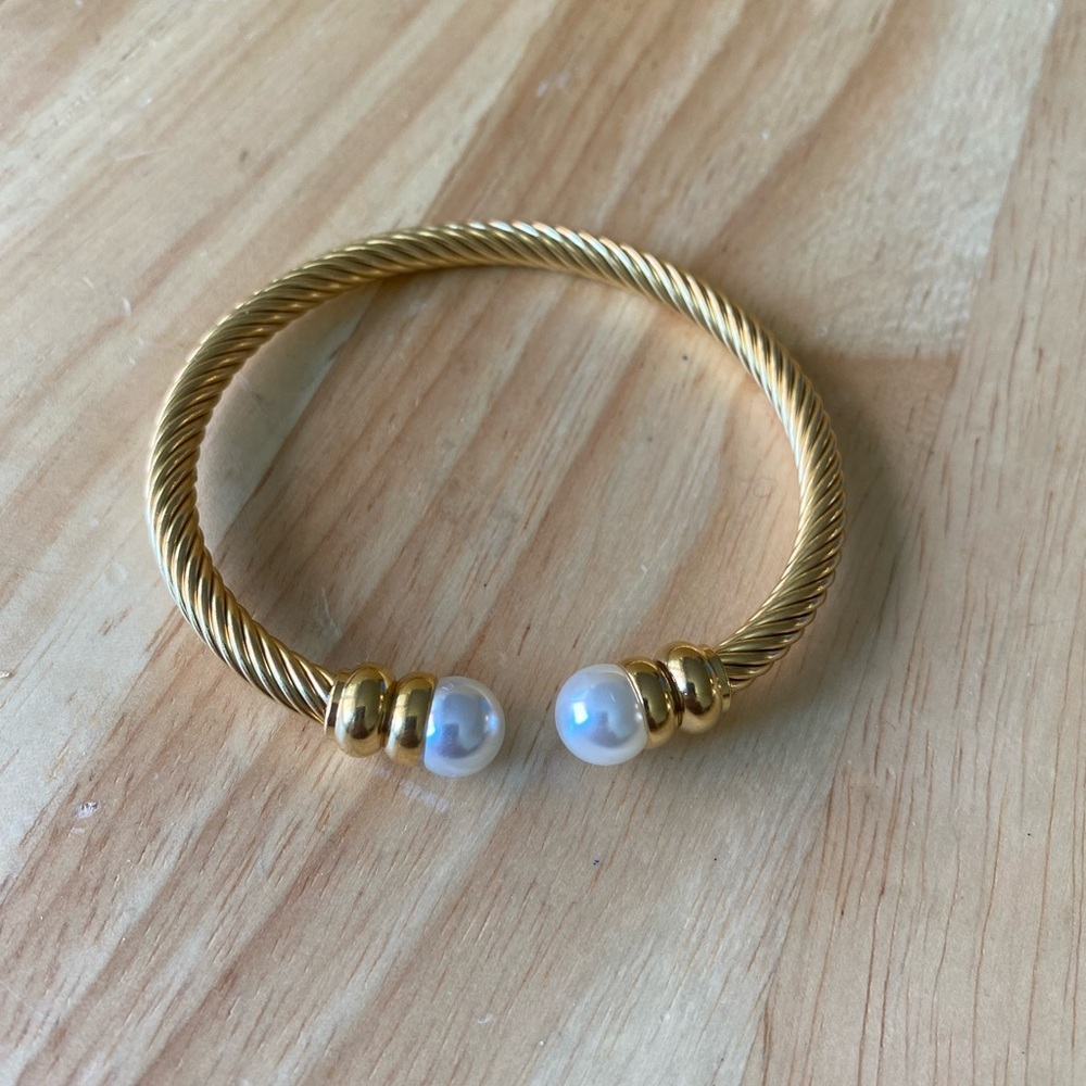 Turquoise and Silver Women's Bracelet